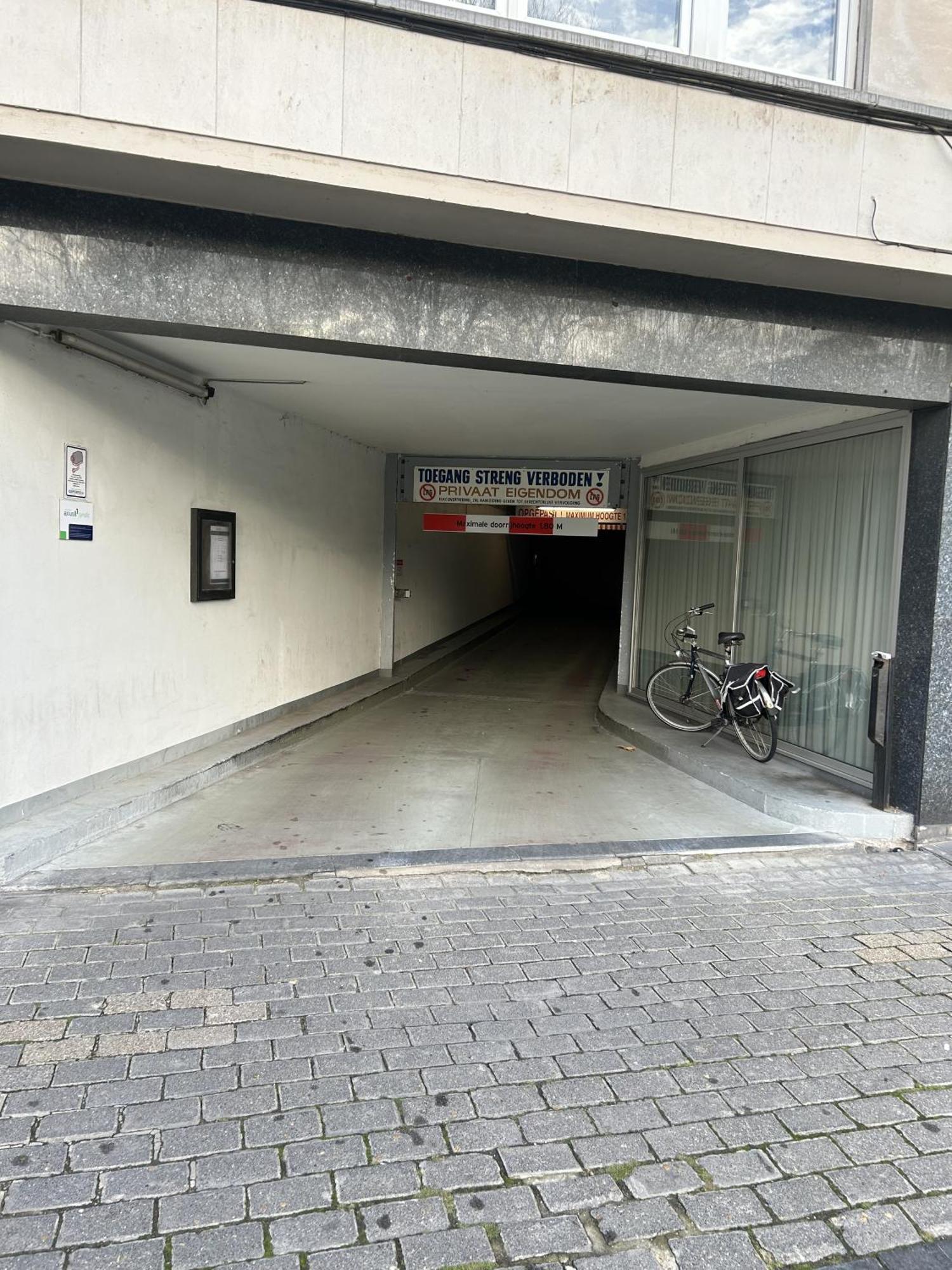 Ostend Center Luxury Top Floor Apartment With Free Parking 外观 照片